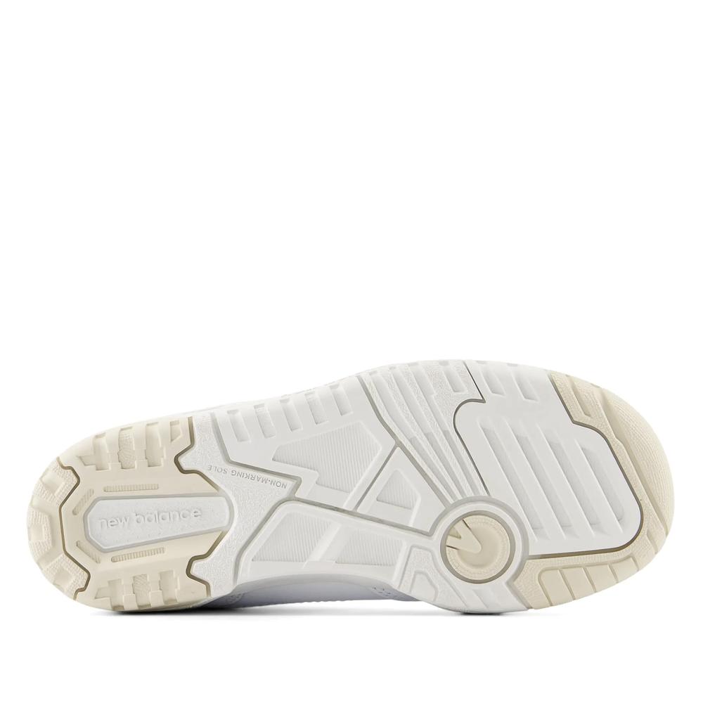 Topánky New Balance PSB550BK - biele