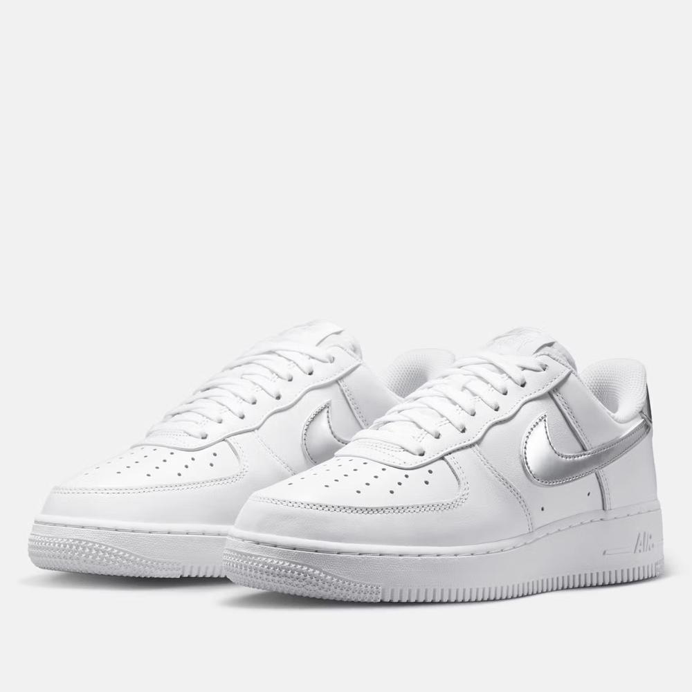 Dámske topánky Nike Air Force 1 '07 SE IV5102-100 - biele