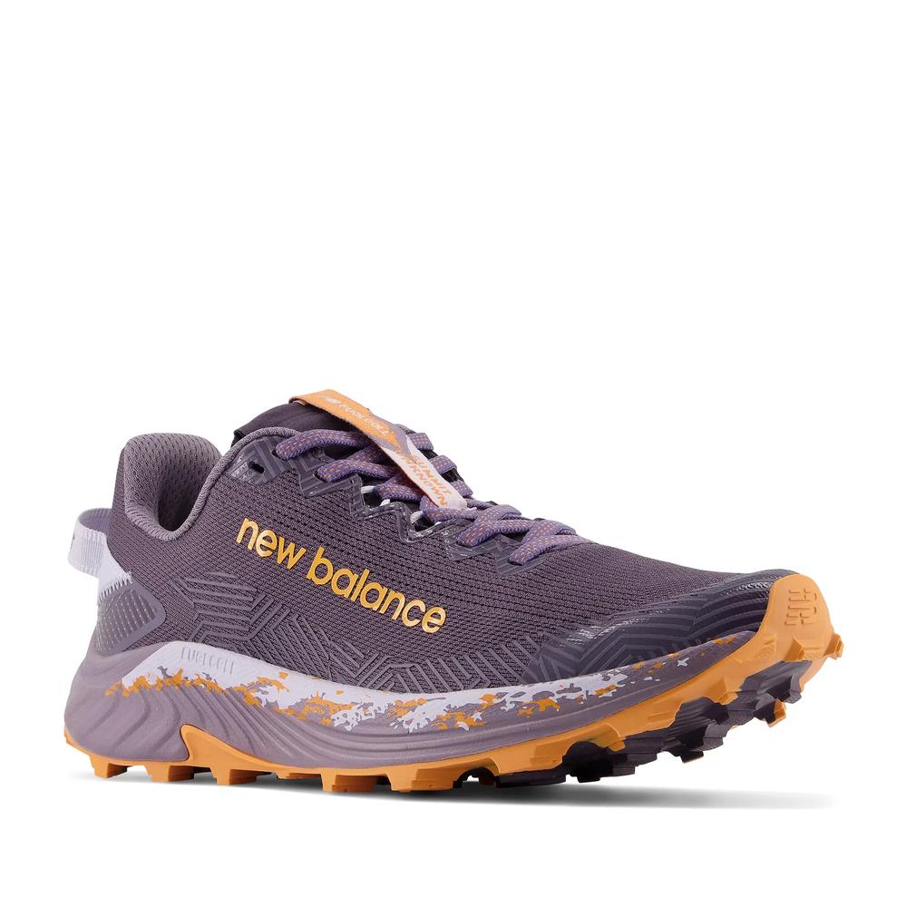 Dámske topánky New Balance FuelCell Summit Unknown v4 WTUNKNL4 – fialové