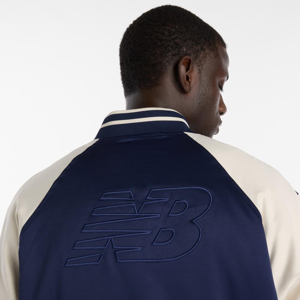 Mužský vetrovka New Balance MJ6102R7TNV - tmavomodré