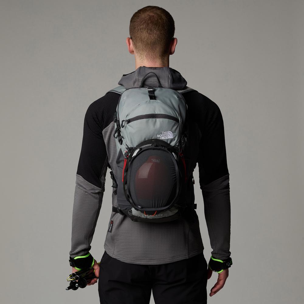 Ruksak The North Face Trail Lite Speed 20L 0A87C94T41 - šedý
