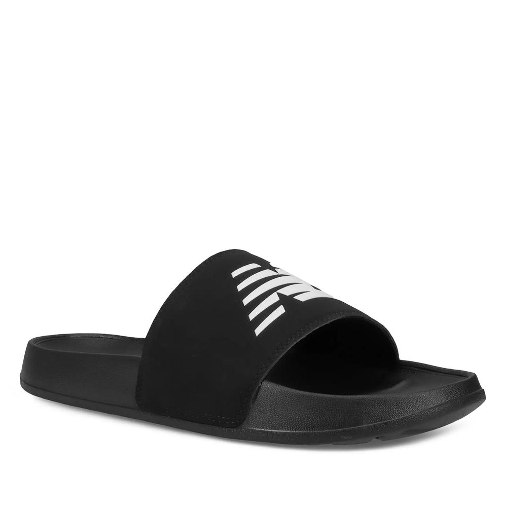 Klapky New Balance SUF200A3 - čierne