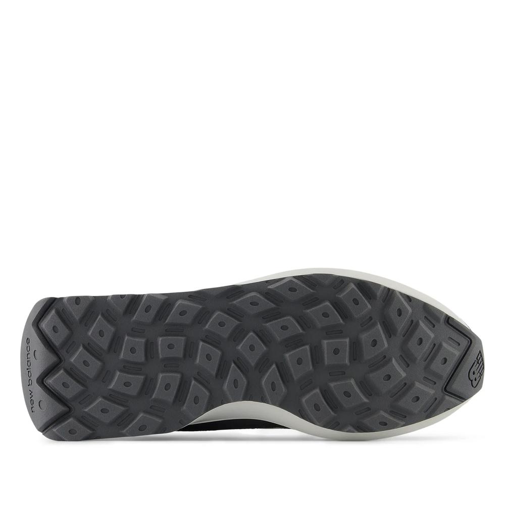 Pánske topánky New Balance U370AE - čierne