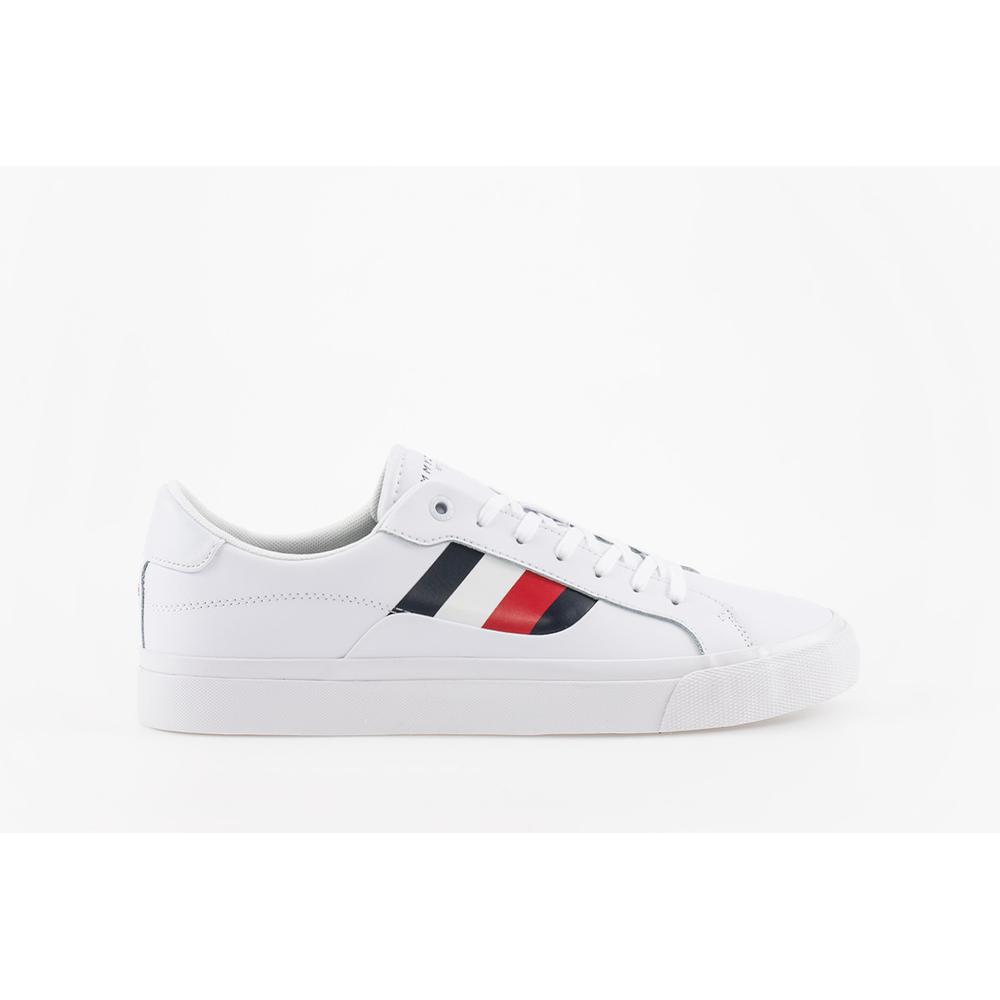 Topánky Tommy Hilfiger Signature Detailing Leather Trainers FM0FM04140-YBR - biele