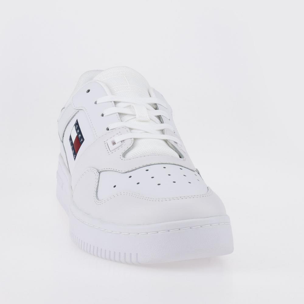 Topánky Tommy Jeans Retro Basket EM0EM00955-YBR - biele
