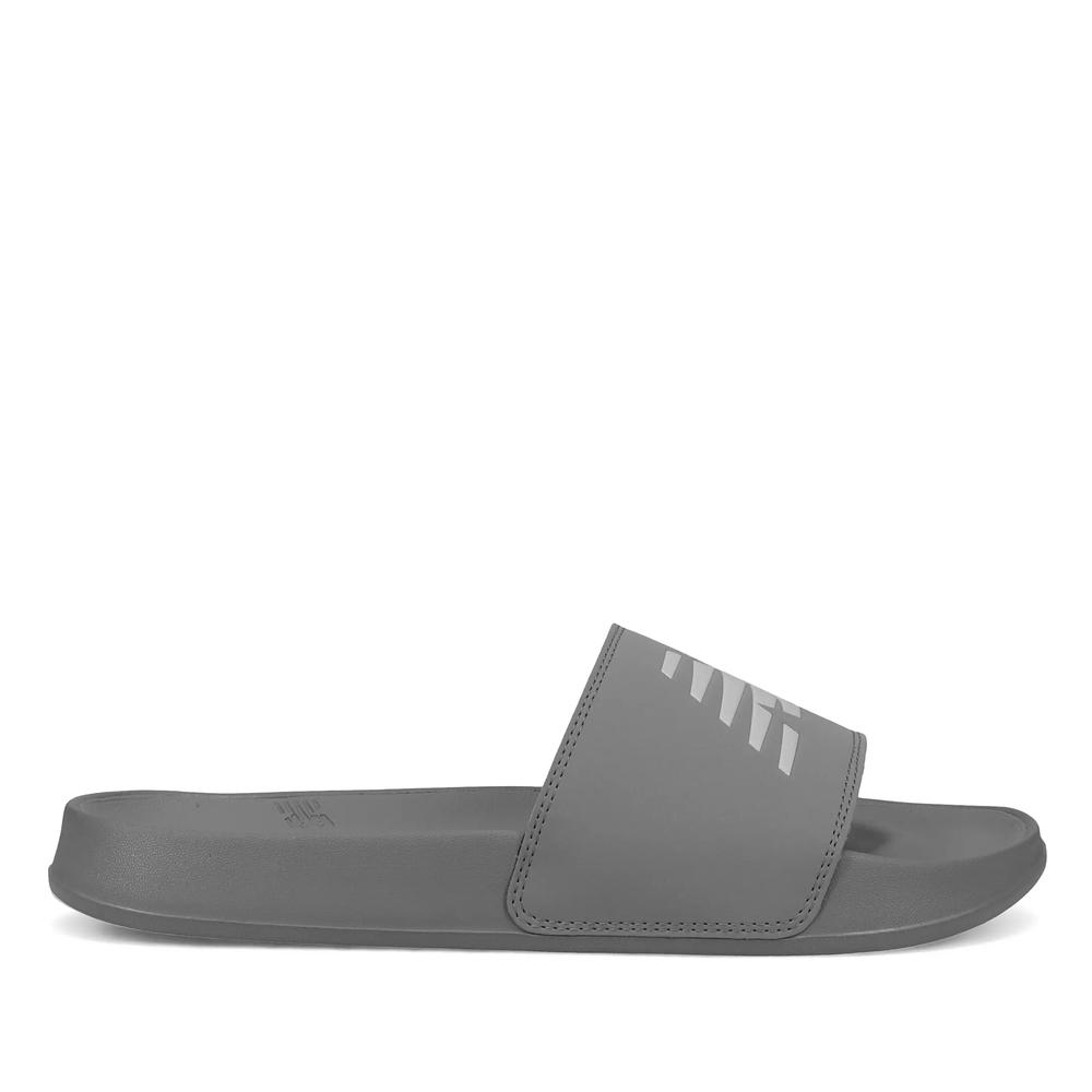 Klapky New Balance SUF200Q3 - šedý
