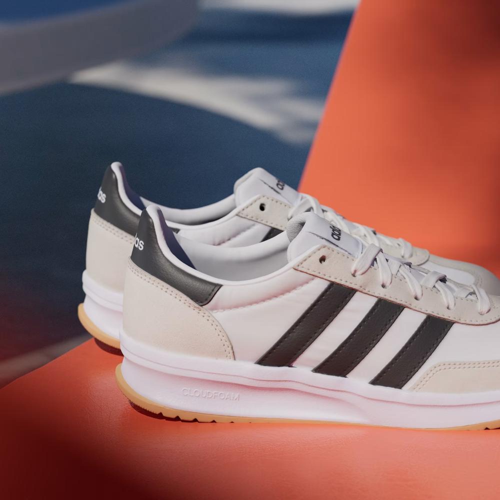 Topánky adidas Run 70S IH8594 - biele