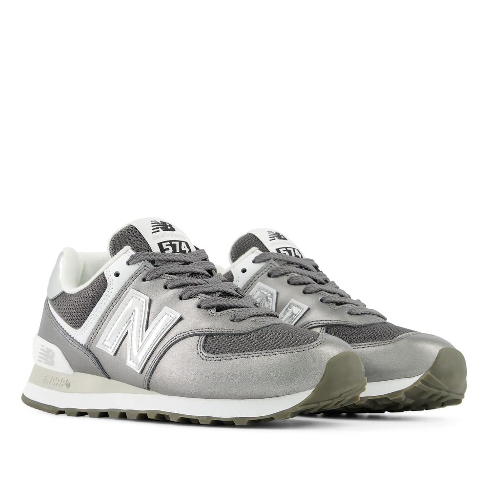 Dámske topánky New Balance W5748DS - strieborné
