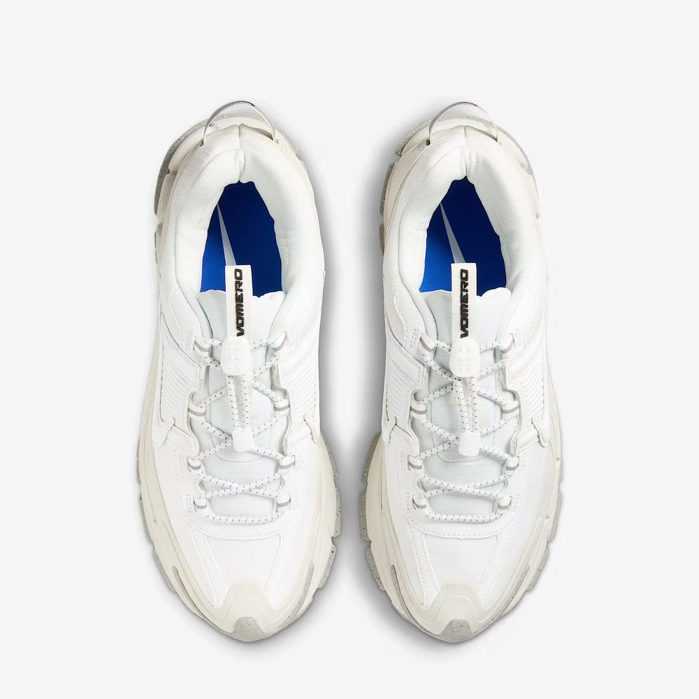 Dámske topánky Nike Zoom Vomero Roam HV6410-100 - biele