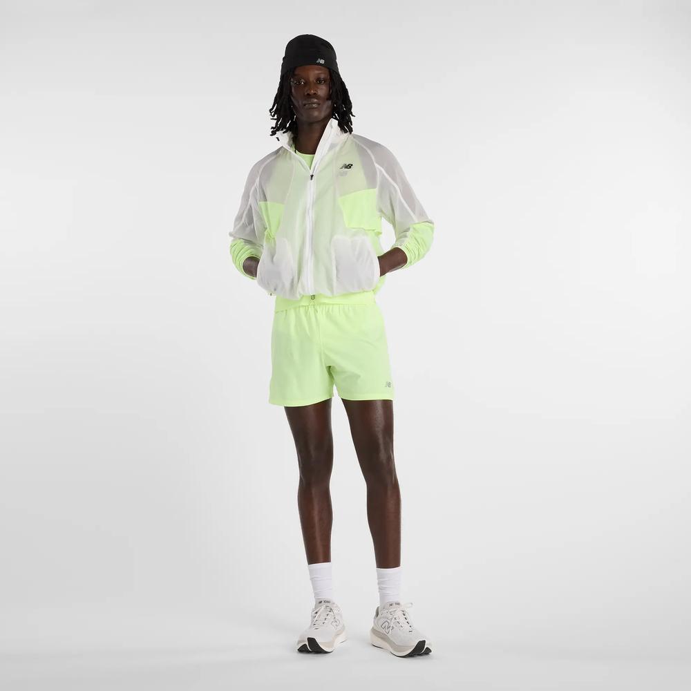 Mužský vetrovka New Balance MJ61U1I9AFG - biele