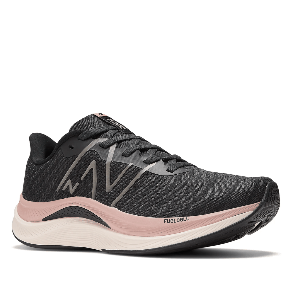 Topánky New Balance FuelCell Propel v4 WFCPRCK4 - čierne