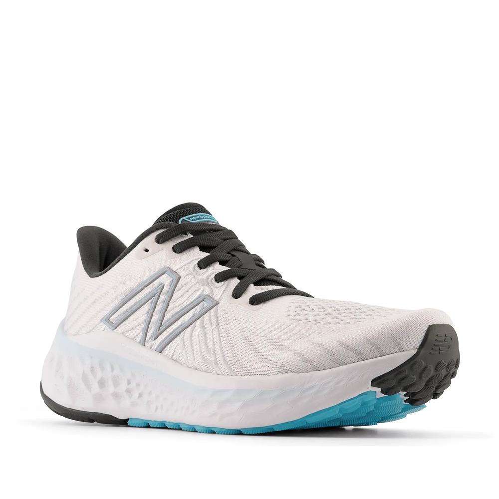 Topánky New Balance Fresh Foam Vongo v5 WVNGOCW5 - šedý
