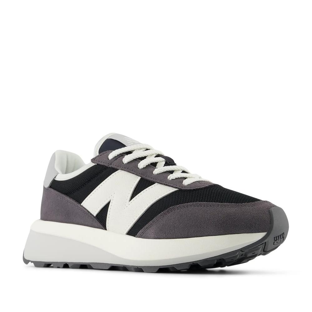 Pánske topánky New Balance U370AE - čierne