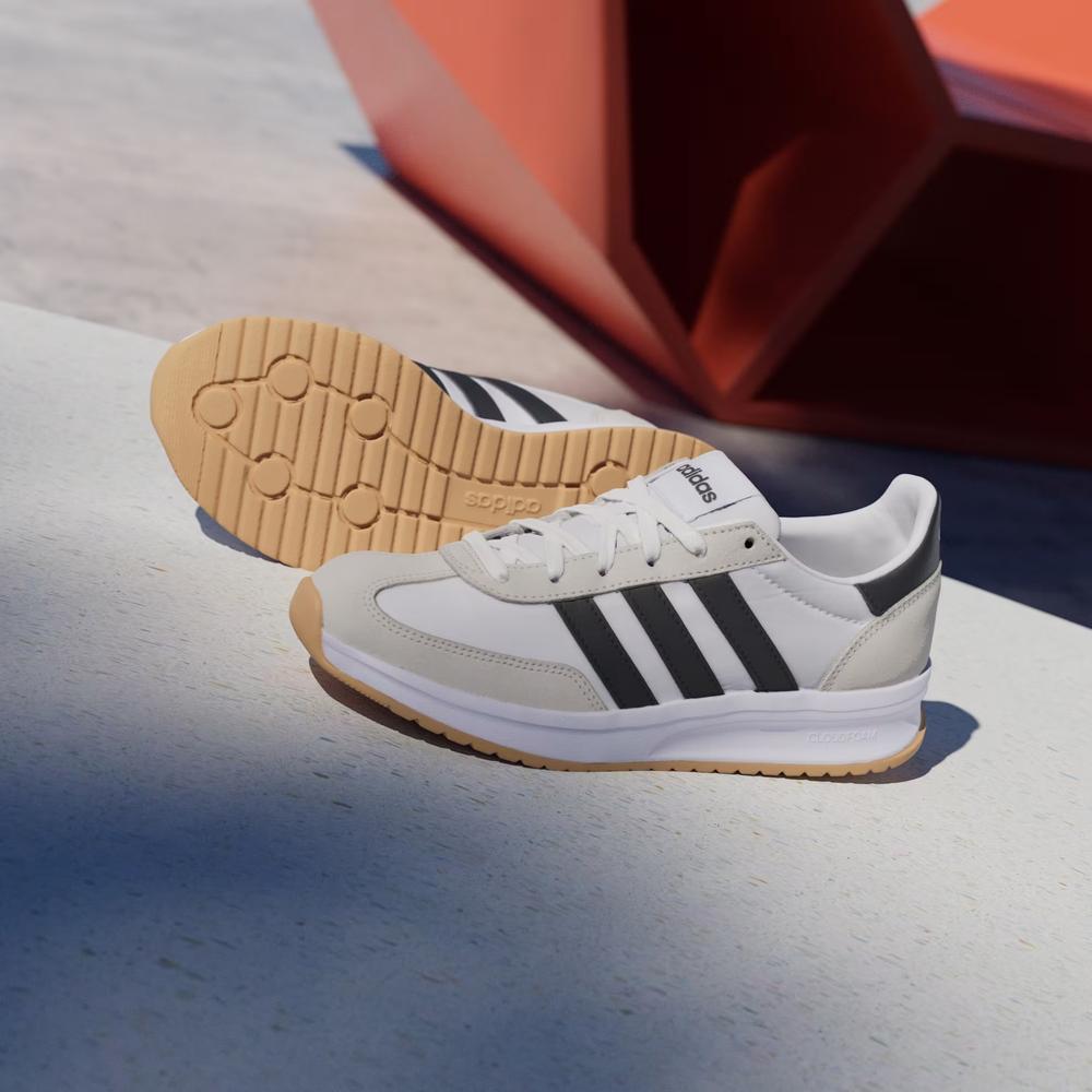 Topánky adidas Run 70S IH8594 - biele
