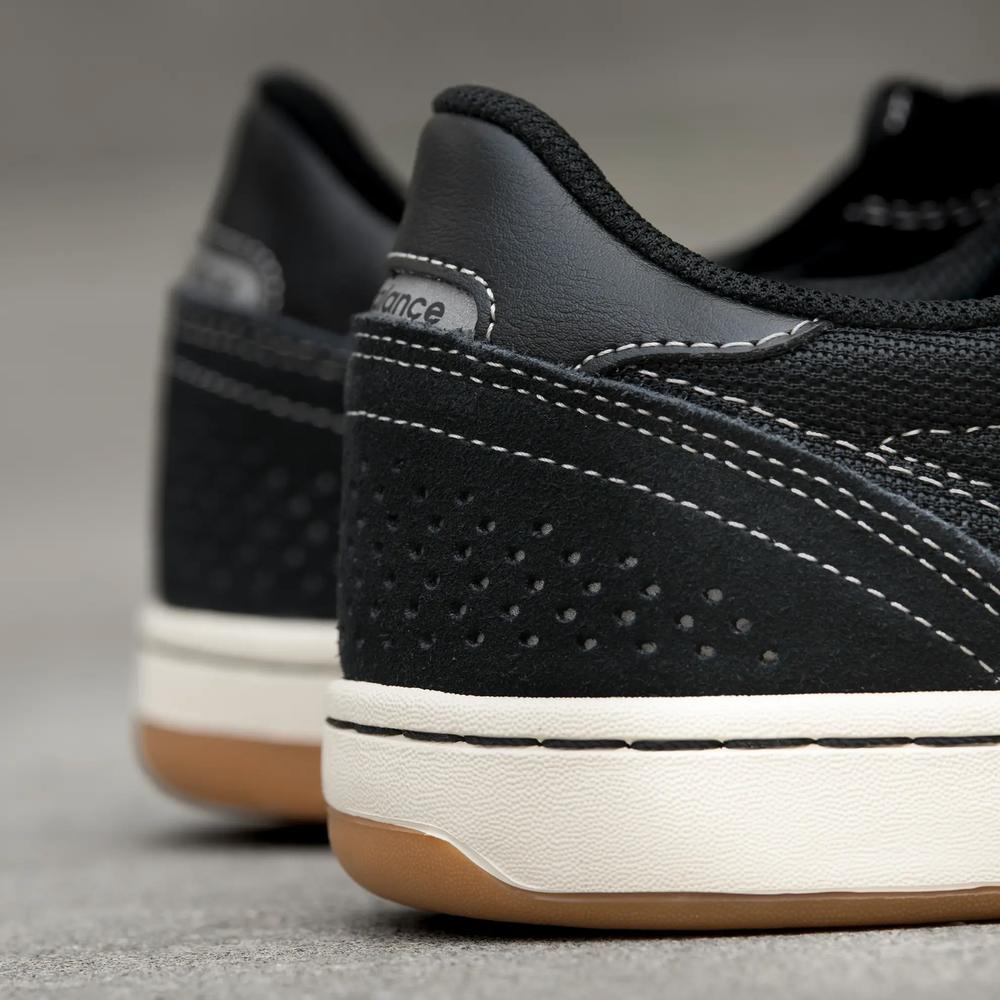 Topánky pánske New Balance Numeric UN440BCO - čierne