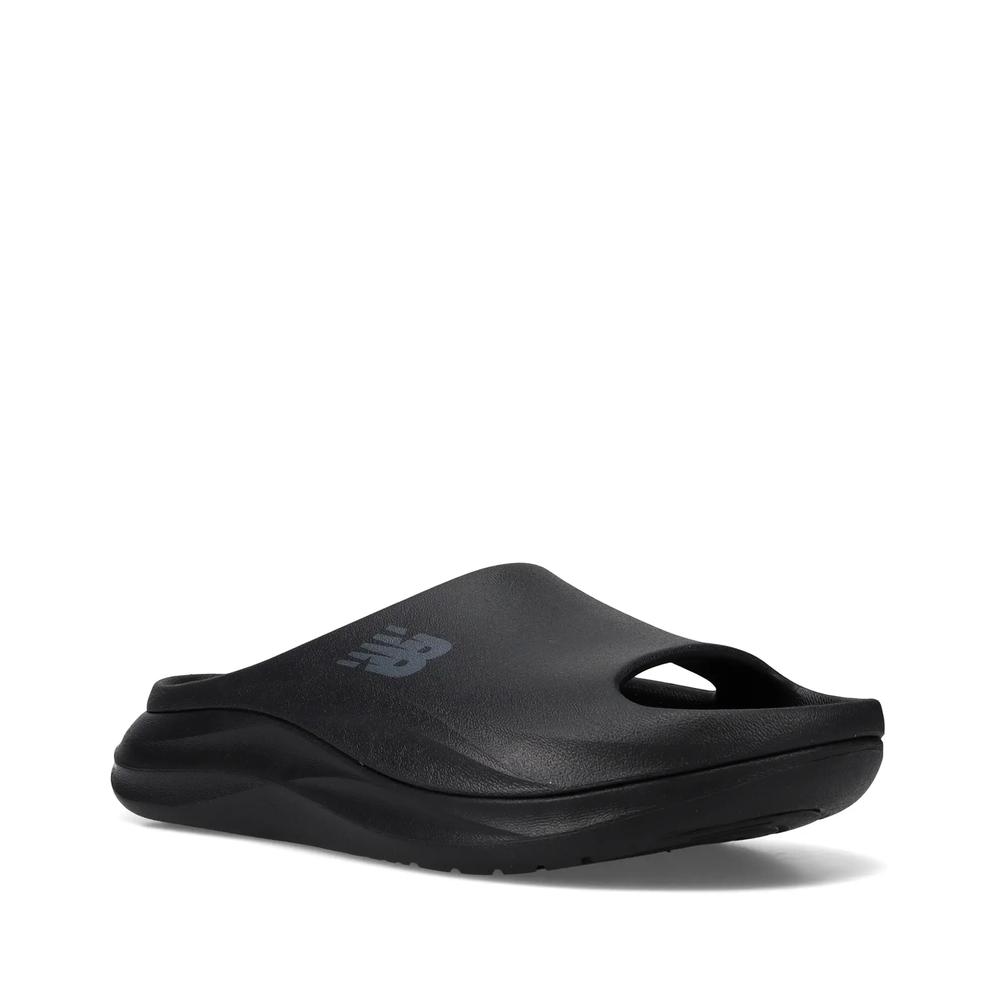 Pánske klapky New Balance M6650332  - čierne