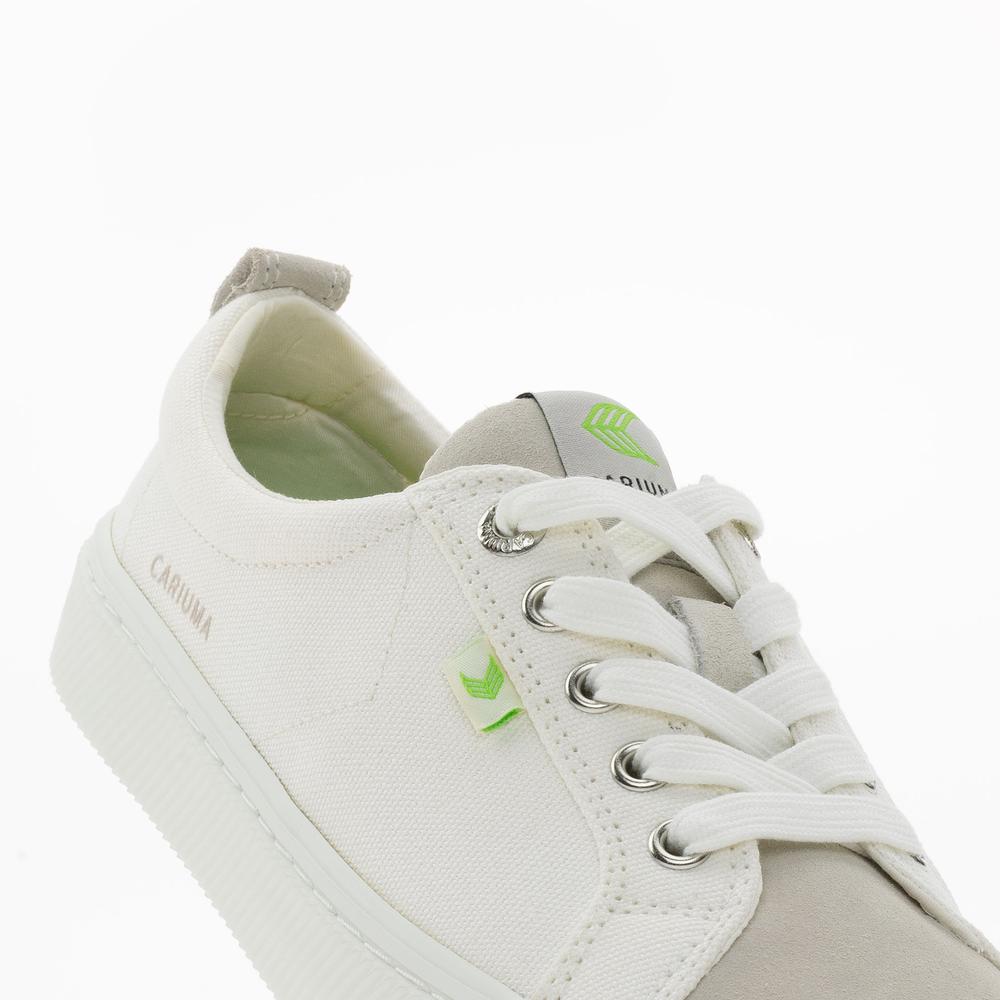 Dámske topánky Cariuma Oca Low 100107W50 - biele