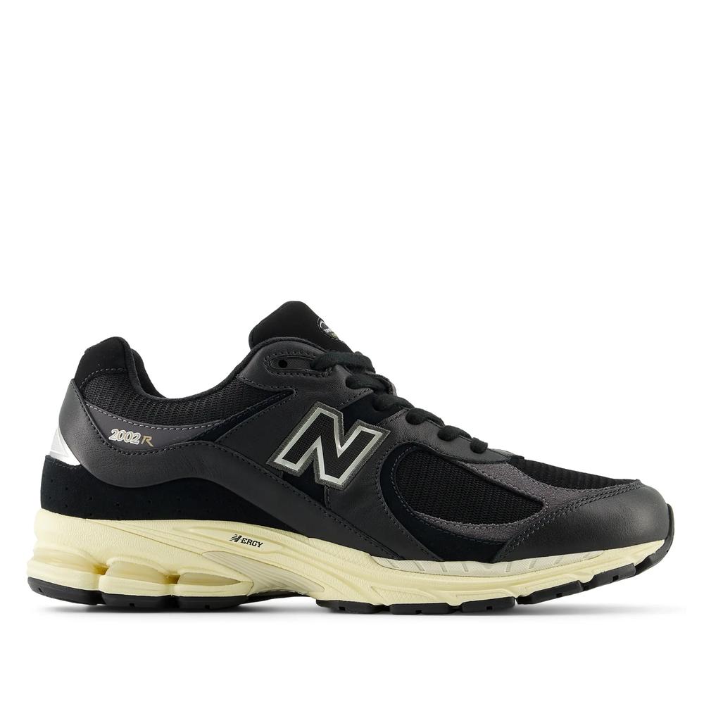 Topánky New Balance M2002RIB - čierne