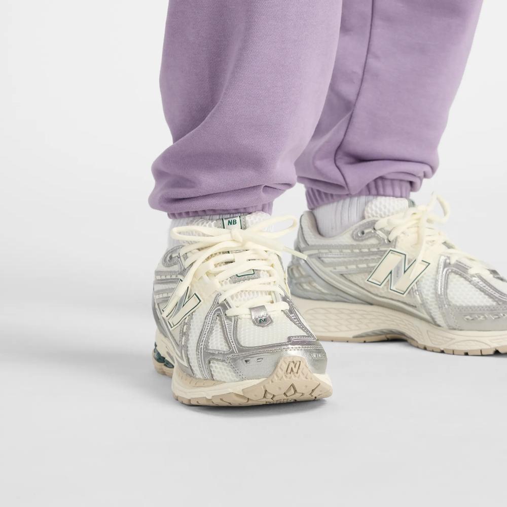 Pánske nohavice New Balance MP41519AA5 - fialové