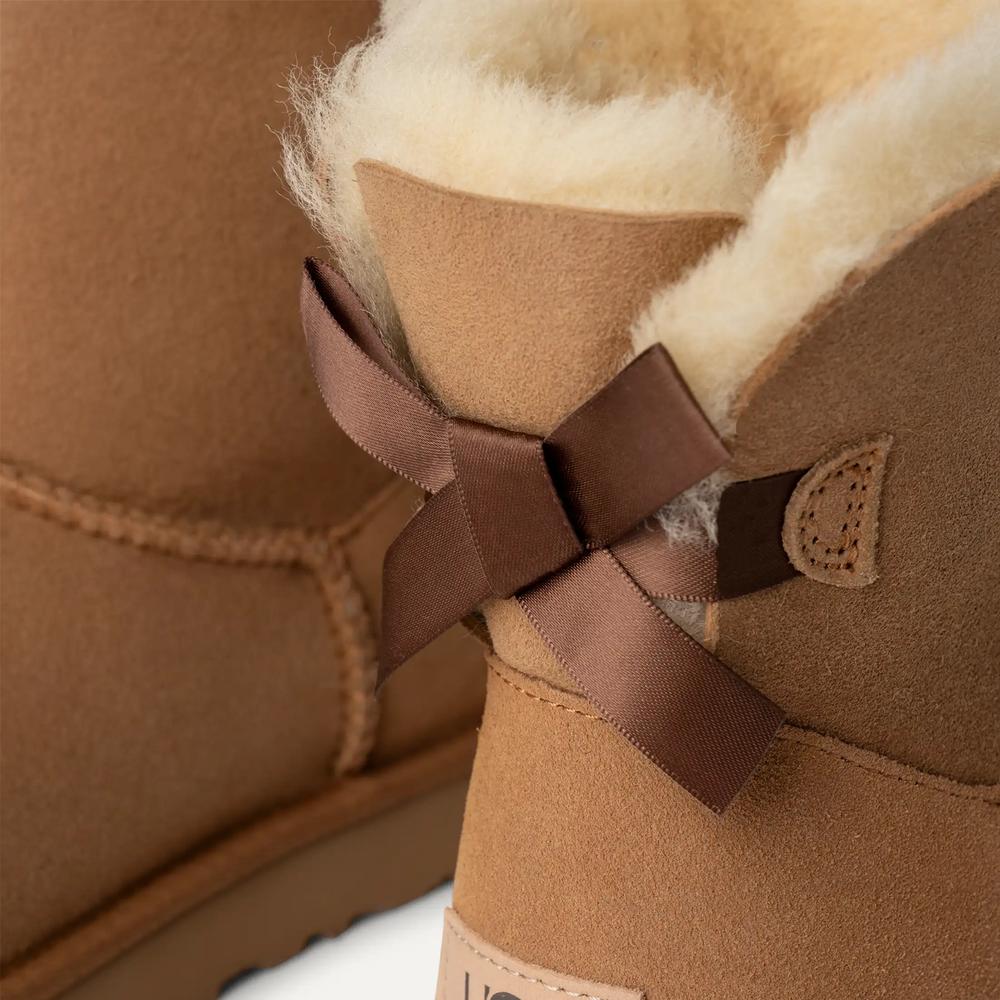 Topánky dámske UGG W Mini Bailey Bow II 1016501-CHE - hnedé