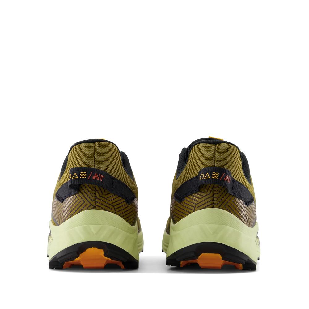 Topánky New Balance MTUNKNW4 - zelené