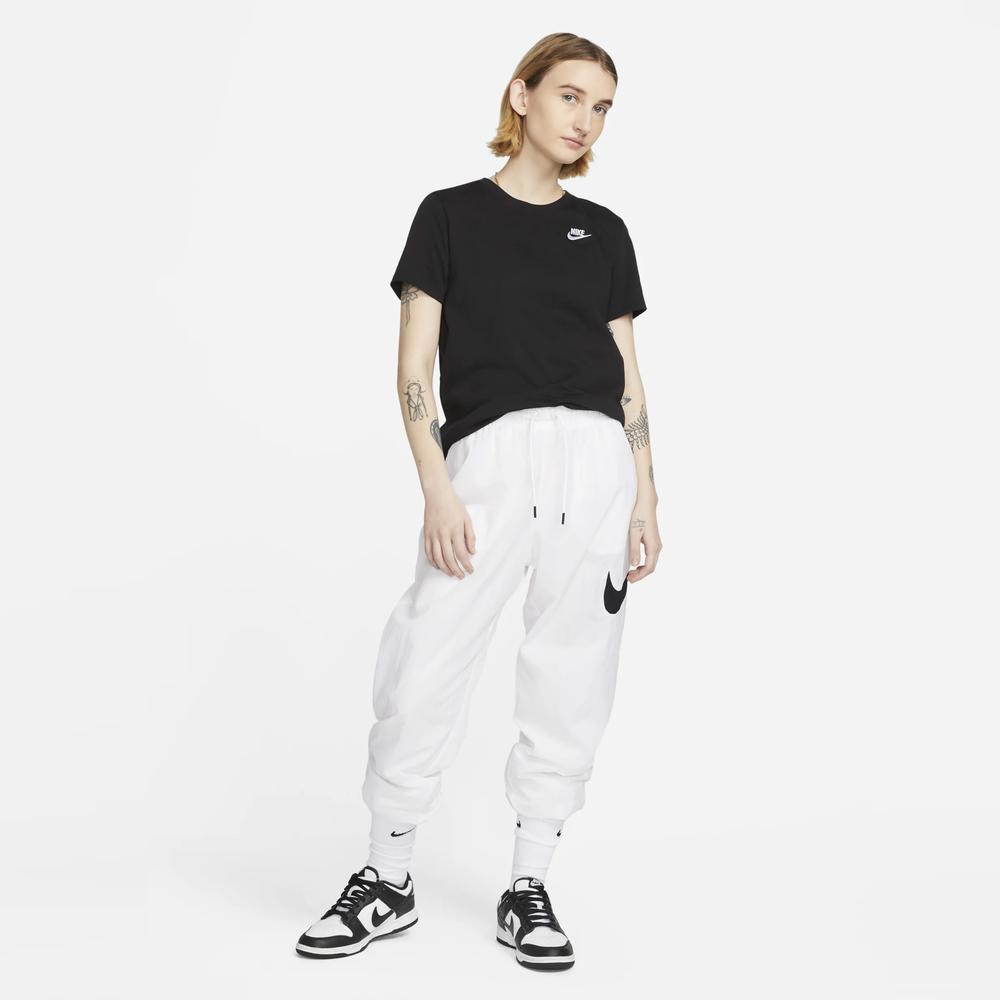 Tričko Nike Sportswear Club Essentials DX7902-010 - čierne