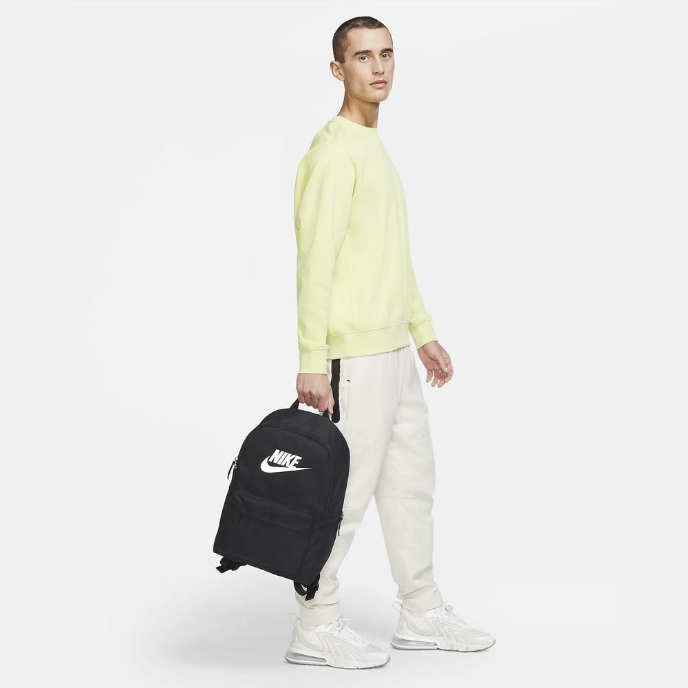 Ruksak Nike Heritage DC4244-010 - čierne