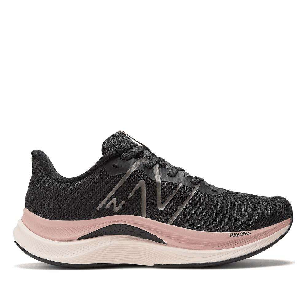 Topánky New Balance FuelCell Propel v4 WFCPRCK4 - čierne