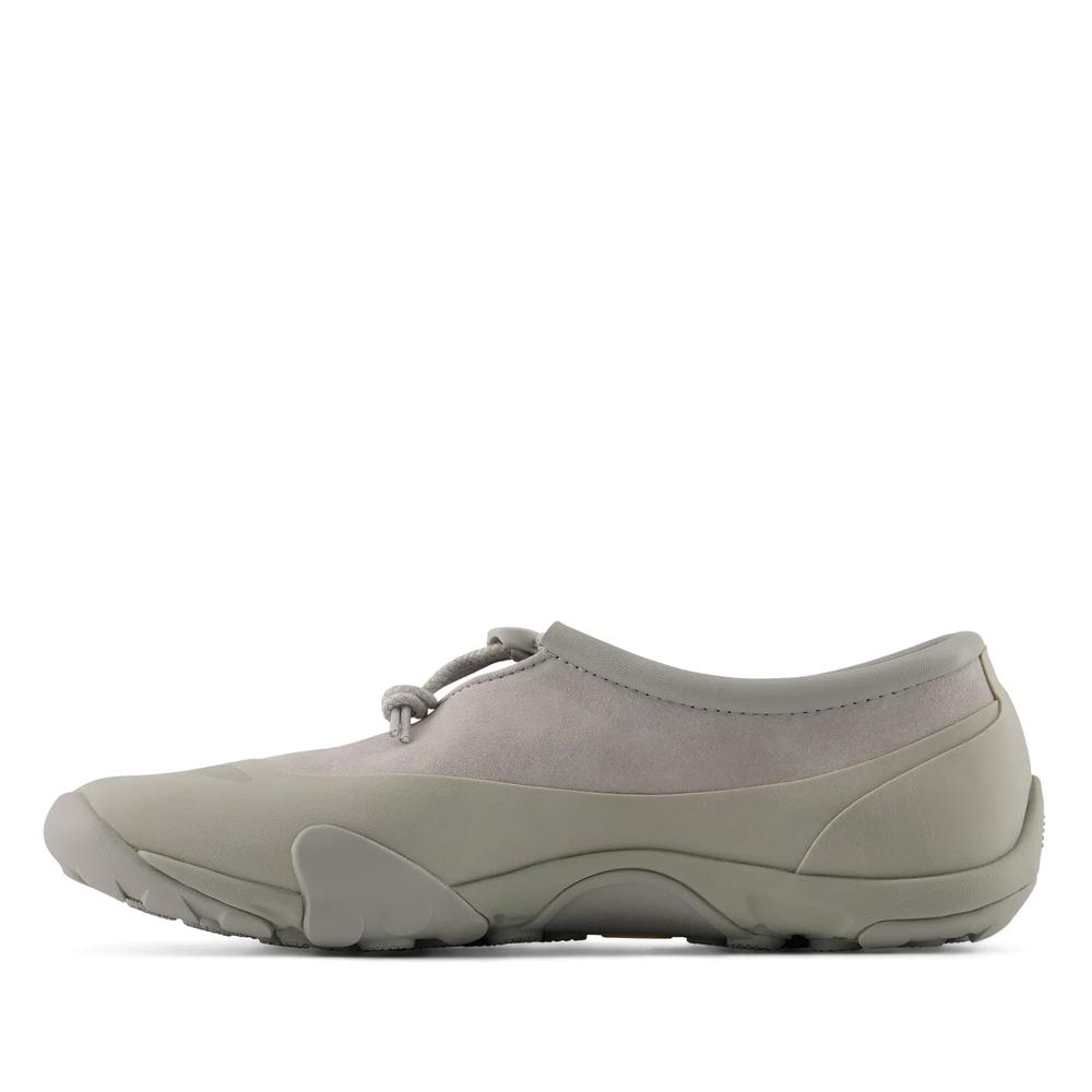 Unisex topánky New Balance Minimus MT10T8WQ - šedý