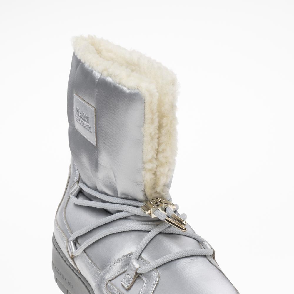 Topánky Tommy Hilfiger Tommy Essential Silver Boots FW0FW07506-0IM - strieborné