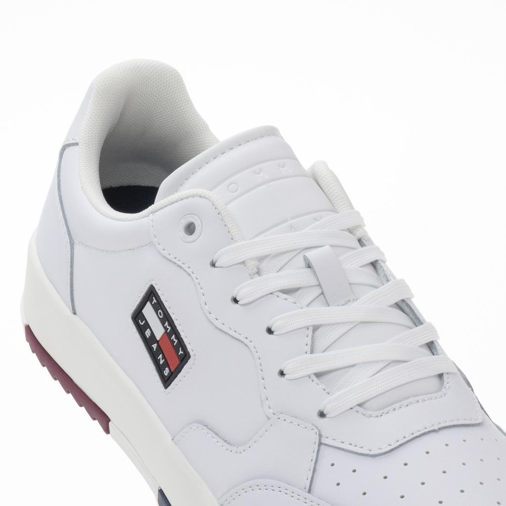 Topánky Tommy Jeans Essential Retro Leather Half Cleat EM0EM00899-YBR - biele