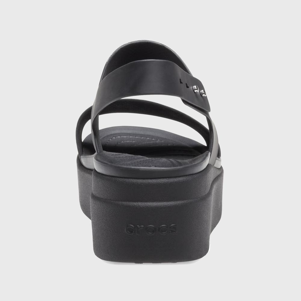 Klapky Crocs Brooklyn Low Wedge 206453-060 - čierne