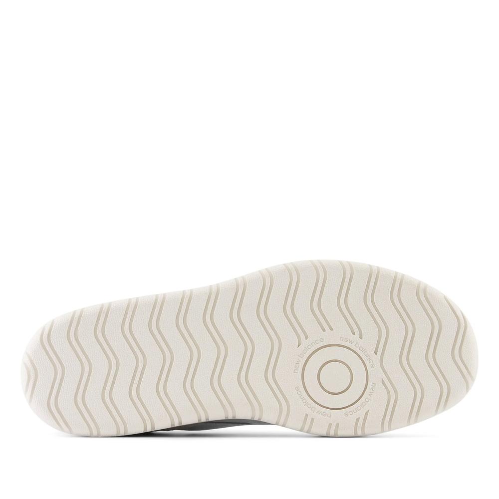 Topánky unisex New Balance CT302VA – biele