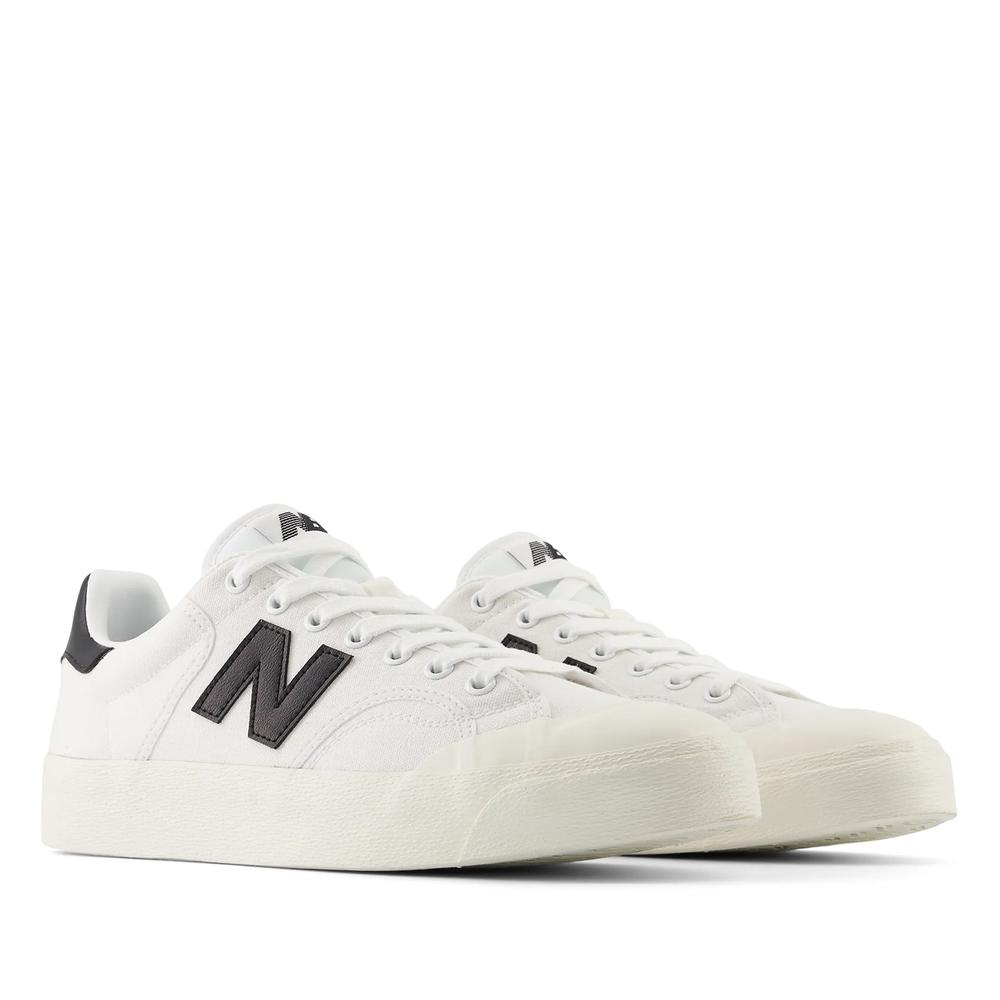 Topánky New Balance BB100CVA - biele