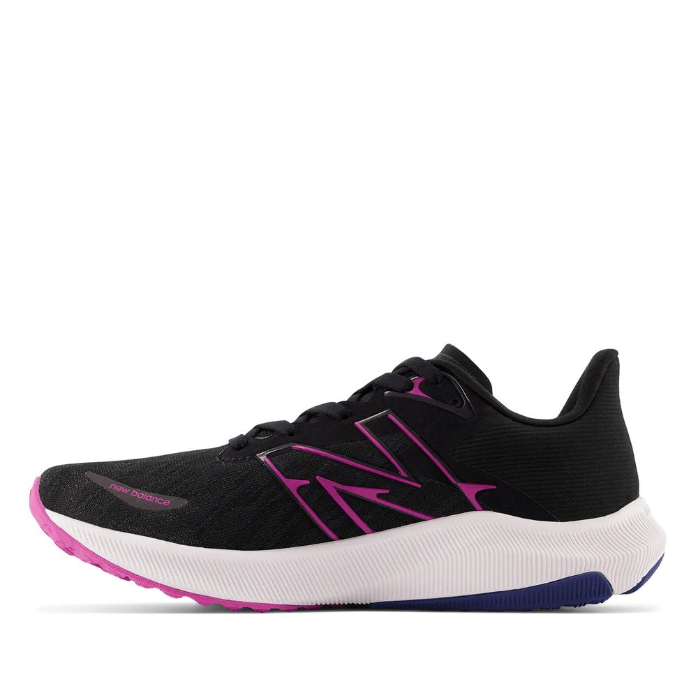 Dámske topánky New Balance FuelCell Propel v3 WFCPRCD3 – čierne