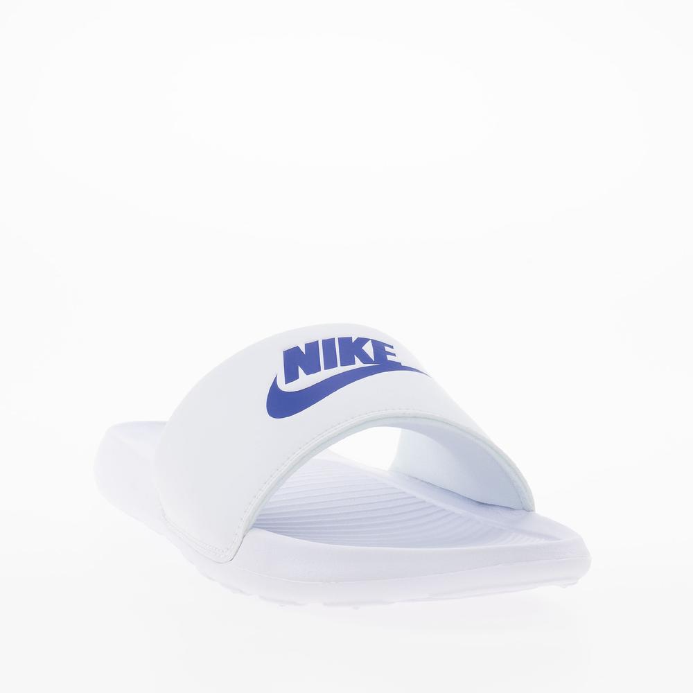 Klapky Nike Victori One CN9675-102 - biele