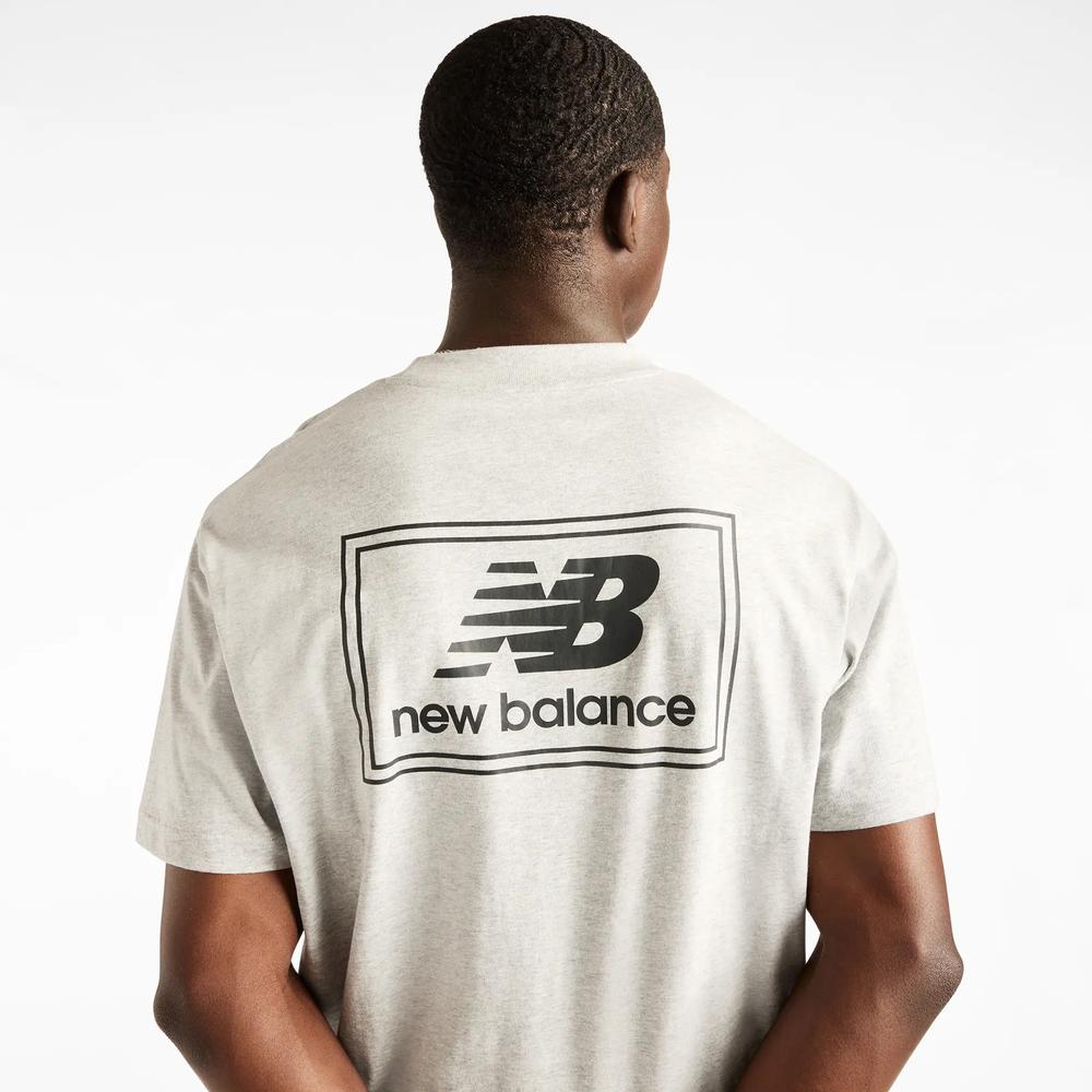 Pánske tričko New Balance Woven Label MT53928AGM - šedý