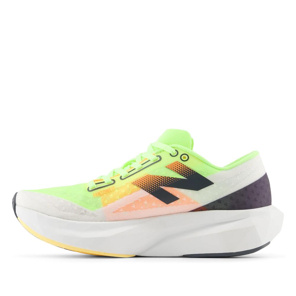 Topánky New Balance FuelCell Rebel v4 WFCXLA4 - viacfarebné
