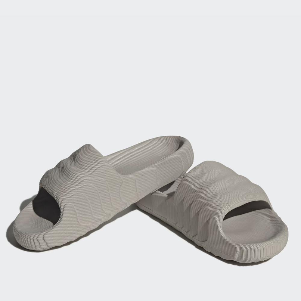 Klapky adidas Adilette 22 HQ4670 - hnedé