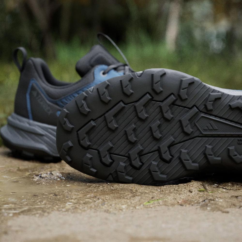 Topánky pánske adidas Terrex Tracefinder 2 Climaproof JR7769 - čierne