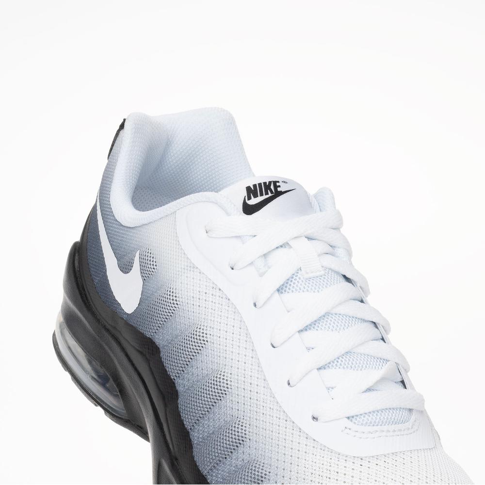 Topánky Nike Air Max Invigor Print 749688-010 - čierne