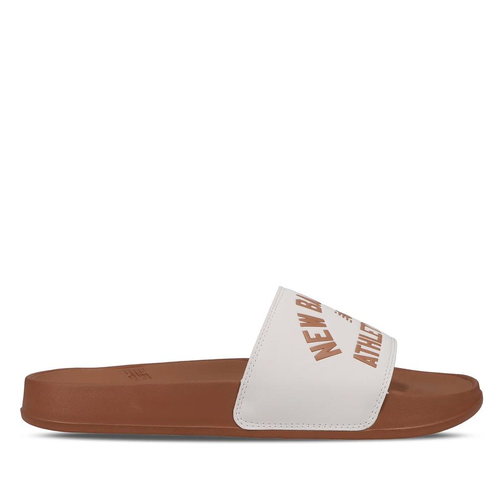 Šľapky New Balance SMF200L3 - hnedé