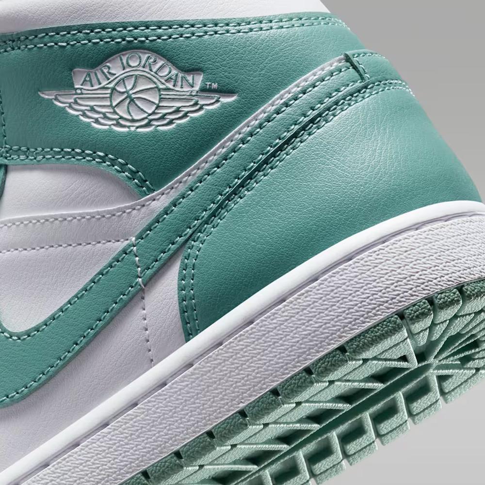 Dámske topánky Nike Air Jordan 1 Mid BQ6472-138 - zelené