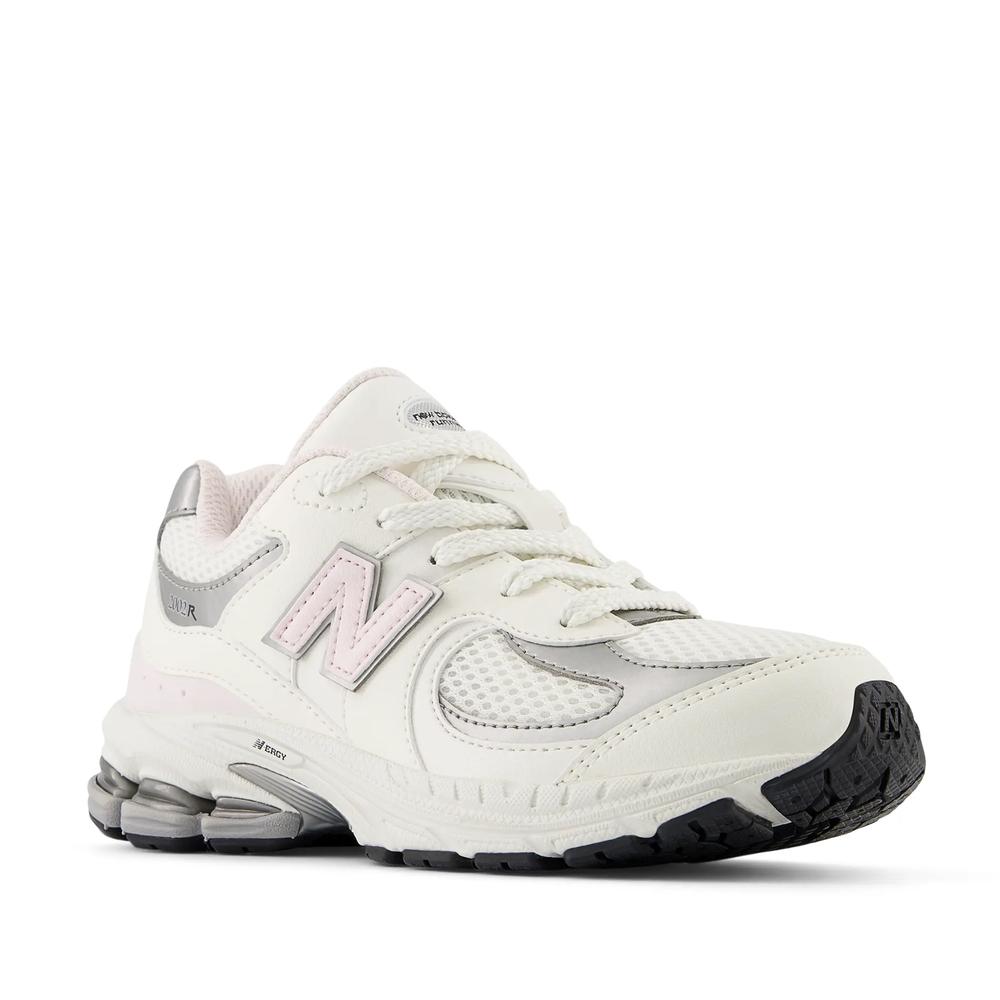 Detské topánky New Balance PC2002PN - biele