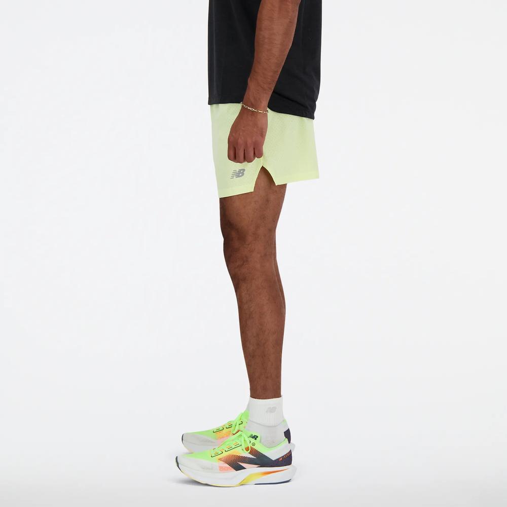 Pánske šortky New Balance MS41286LLT - žltá
