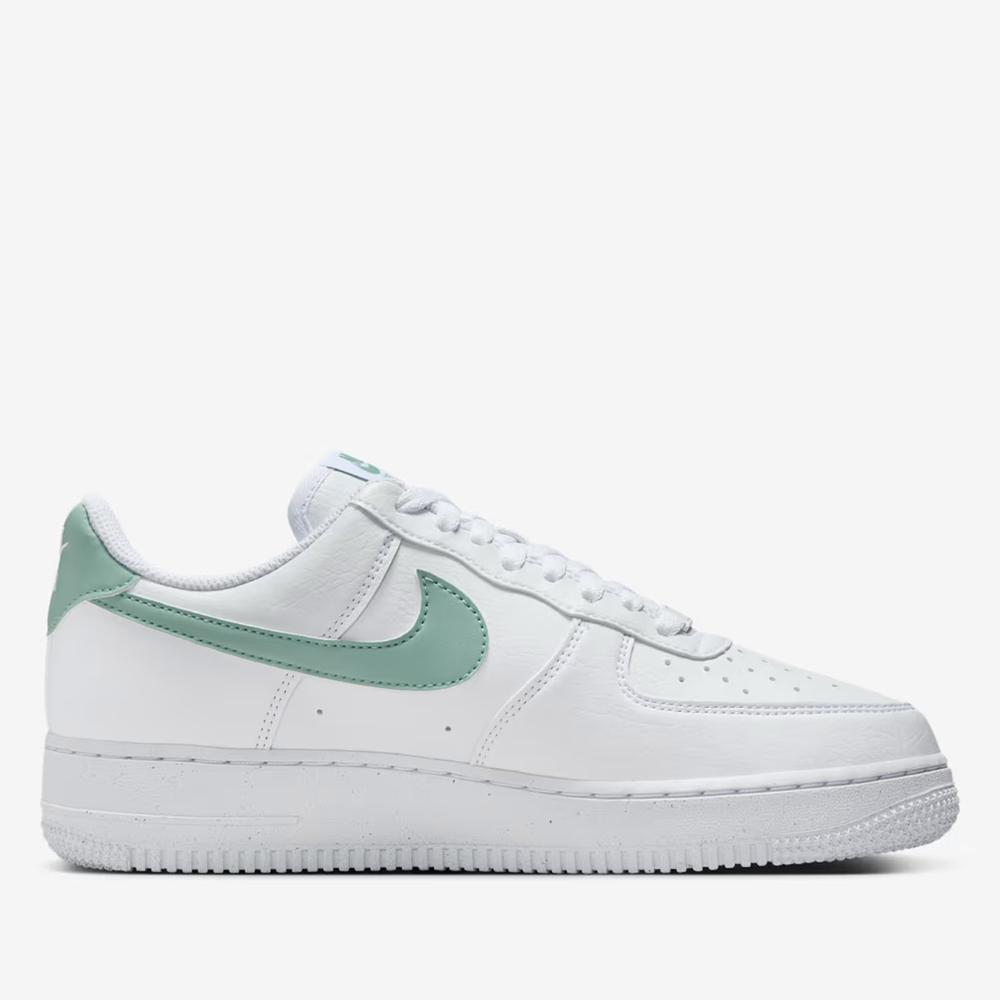 Dámske topánky Nike Air Force 1 '07 Next Nature DV3808-112 - biele