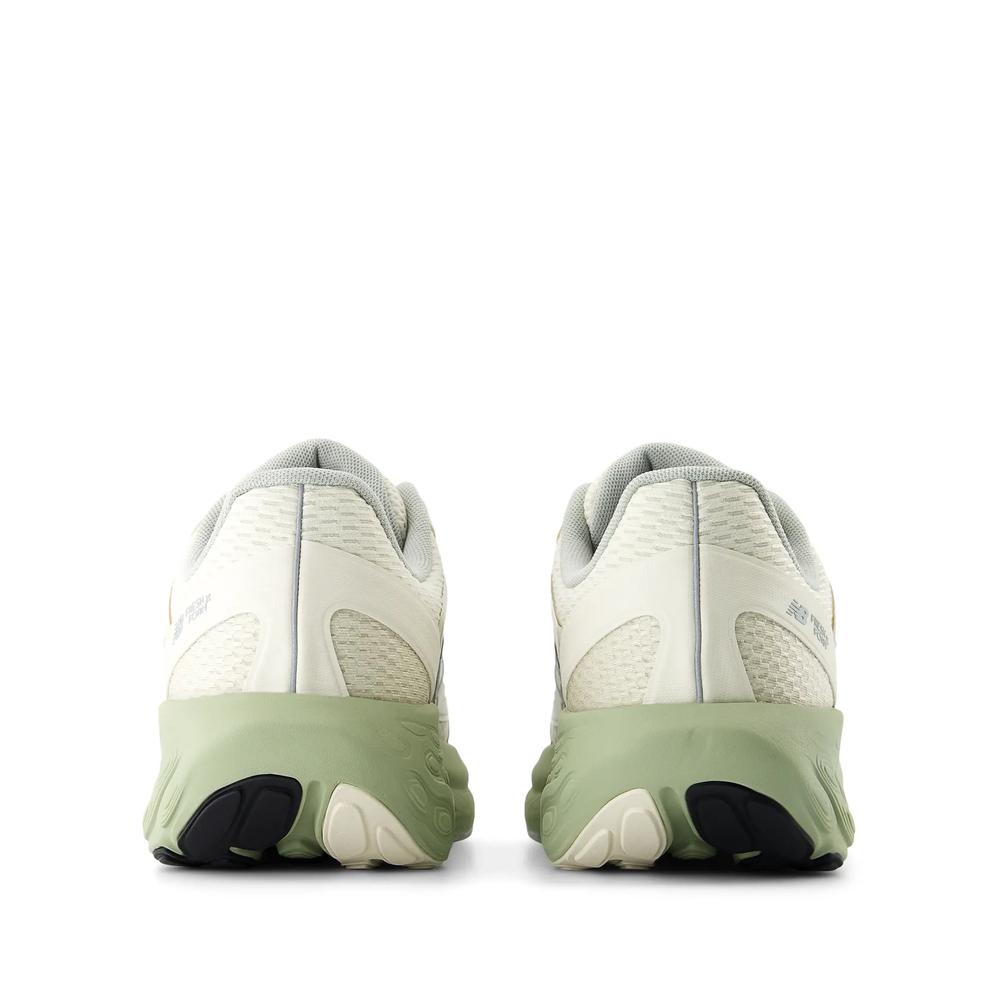 Topánky New Balance UTRNWA - béžové