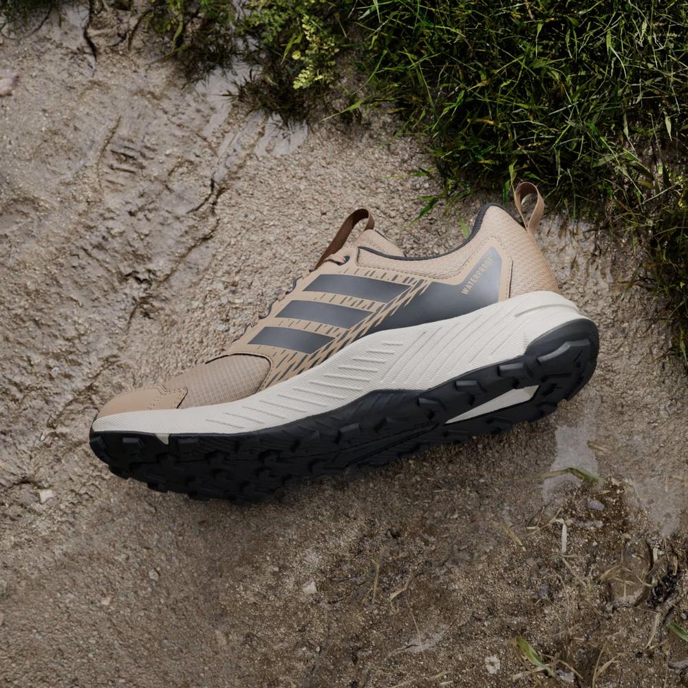 Topánky pánske adidas Terrex Tracefinder 2 Climaproof JR7771 - hnedé