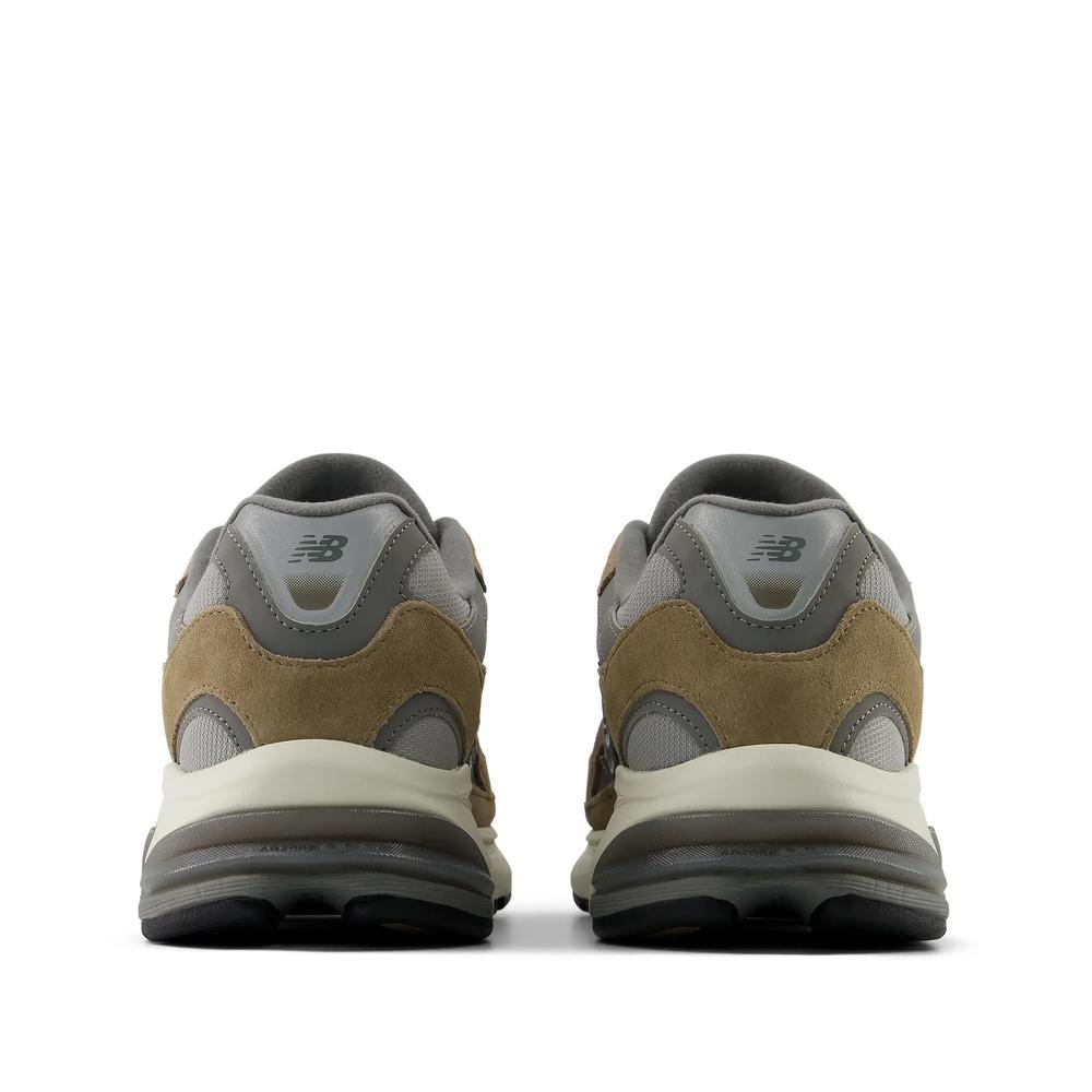 Unisex topánky New Balance U20107RI - hnedé
