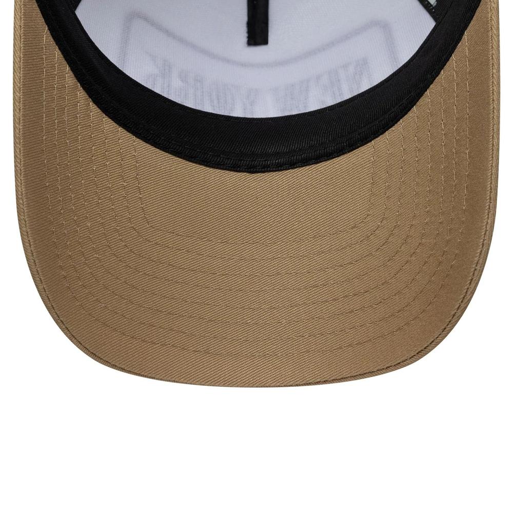 Čiapka pánske New Era Location Patch 9FORTY A-Frame Trucker 60771861 - béžové